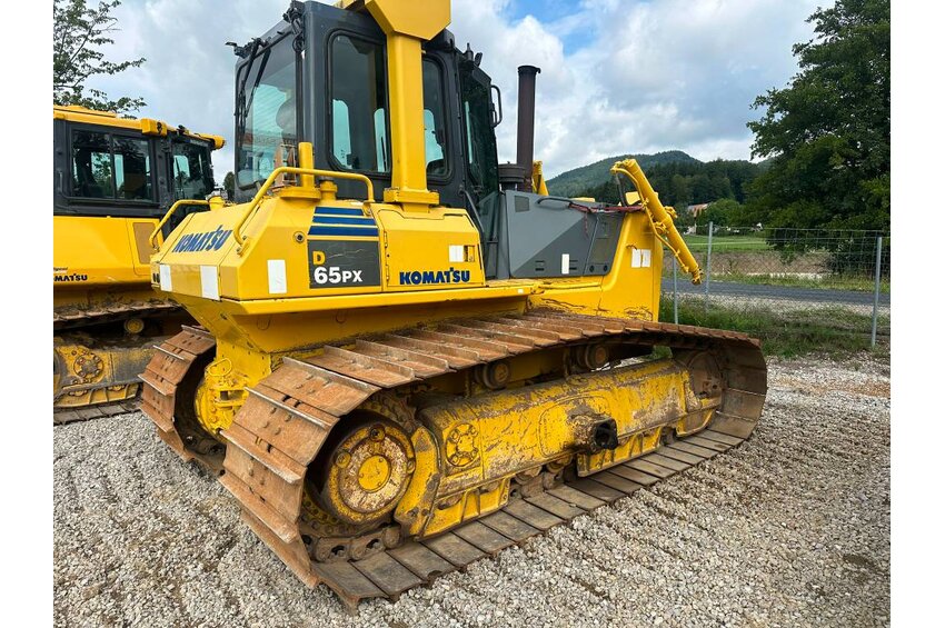 D 65 PX-15 E0