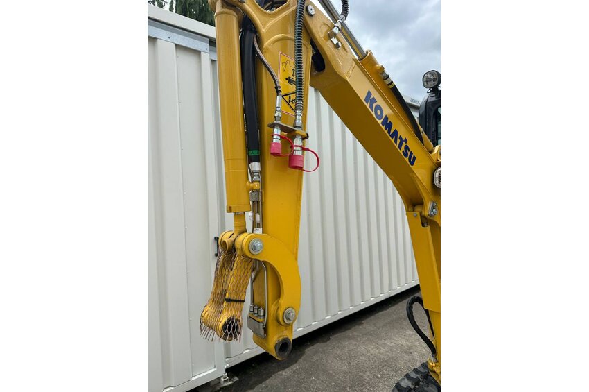 PC 16 R-3HS