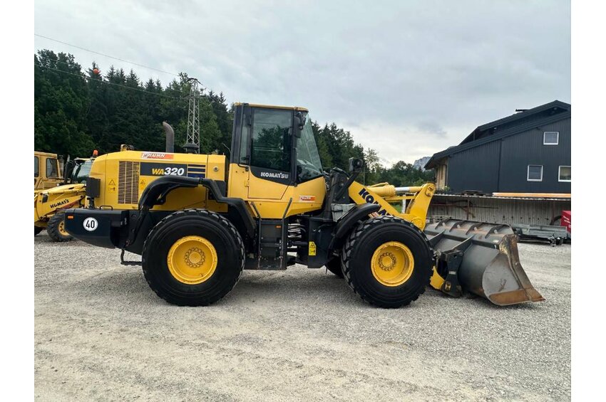 WA 320-7