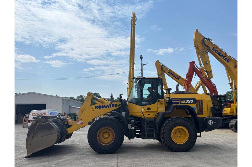 WA 320-8