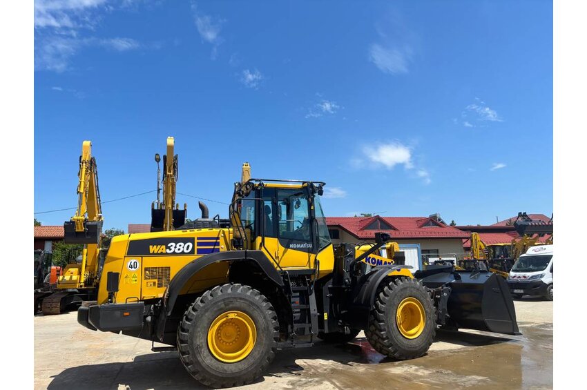 WA380-8E0