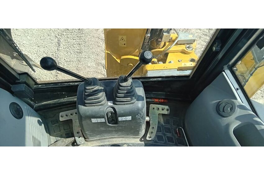 WB 93 S-8