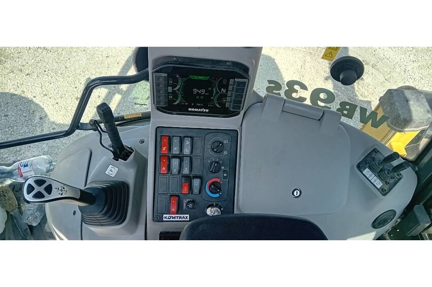 WB 93 S-8